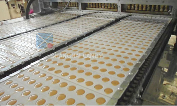 Máy làm kẹo bơ cứng gửi liên tục2